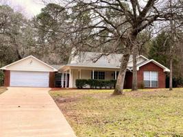 20861 Lakeview Dr