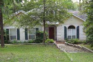 121 Autumnwood Trail