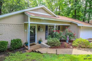 1513 Dolly Lane