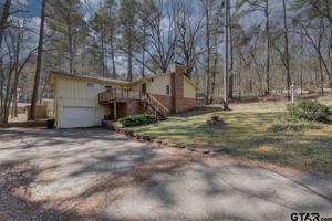 1720 Pineview Lane