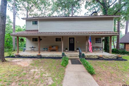 115 Lago Vista Ln