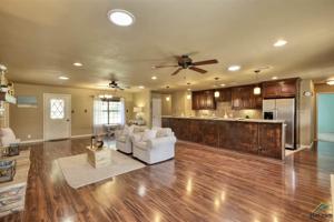 328 Highlander Heights