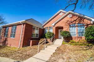 309 Crestview Lane