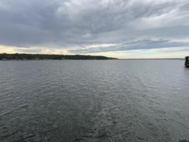 23033 Lakeside Dr