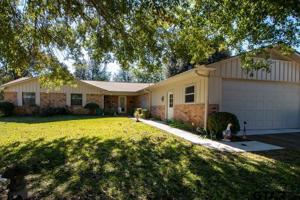 1120 Fairway W