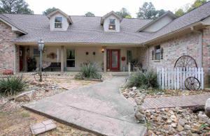 15669 Timberhill Dr