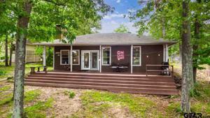 321 Triple S Drive