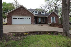 561 Hideaway Ln East