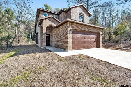 252 Pine Ridge