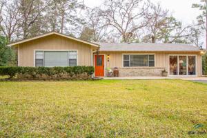 440 Lakeview Drive (Hideaway Lake)