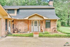 1635 Meadowlark Ln.