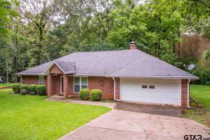 1450 Tanglewood Dr. W
