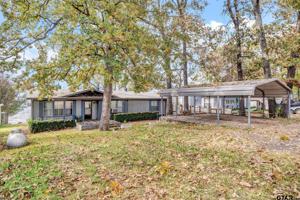 17203 Lake Side Dr.