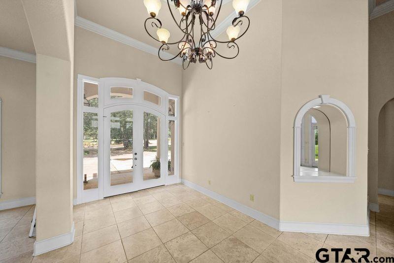 Image 3: Spacious Entry with Dome Ceiling