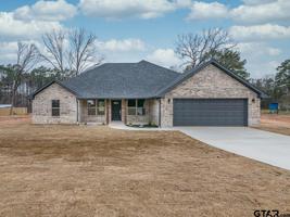 1902 Royal Drive W