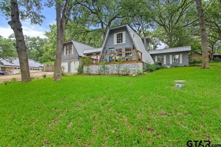 517 Hideaway Ln. East