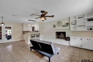 318 Hideaway Lane East