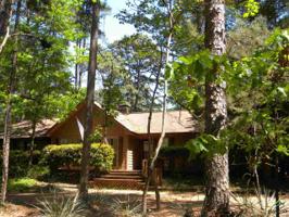 302 Greenbriar Trail