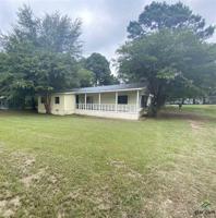 15760 Garnett Dr