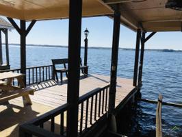 240 S Lake Bluff