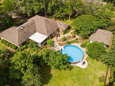 737 Greenbriar Trail