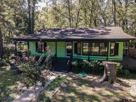 18024 N Lakeview