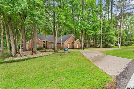 1644 Pineview Lane