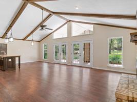 350 Greenbriar Trail