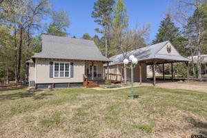 91 Private Road 52602