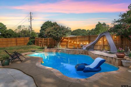 1410 County Road 2230