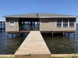196 S Lake Bluff Drive