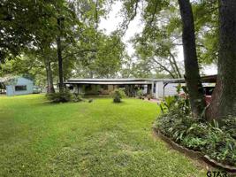 2412 Lake Park Lane