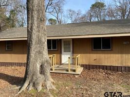 1008 San Saba Ln