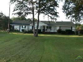 22815 Lakeview Circle