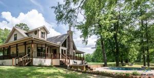 700 Farm Road 3122