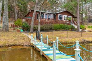 2225 Phillips Springs
