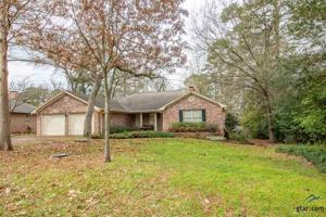 438 Lakeview Dr