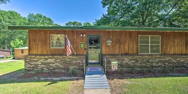 454 Driftwood Court