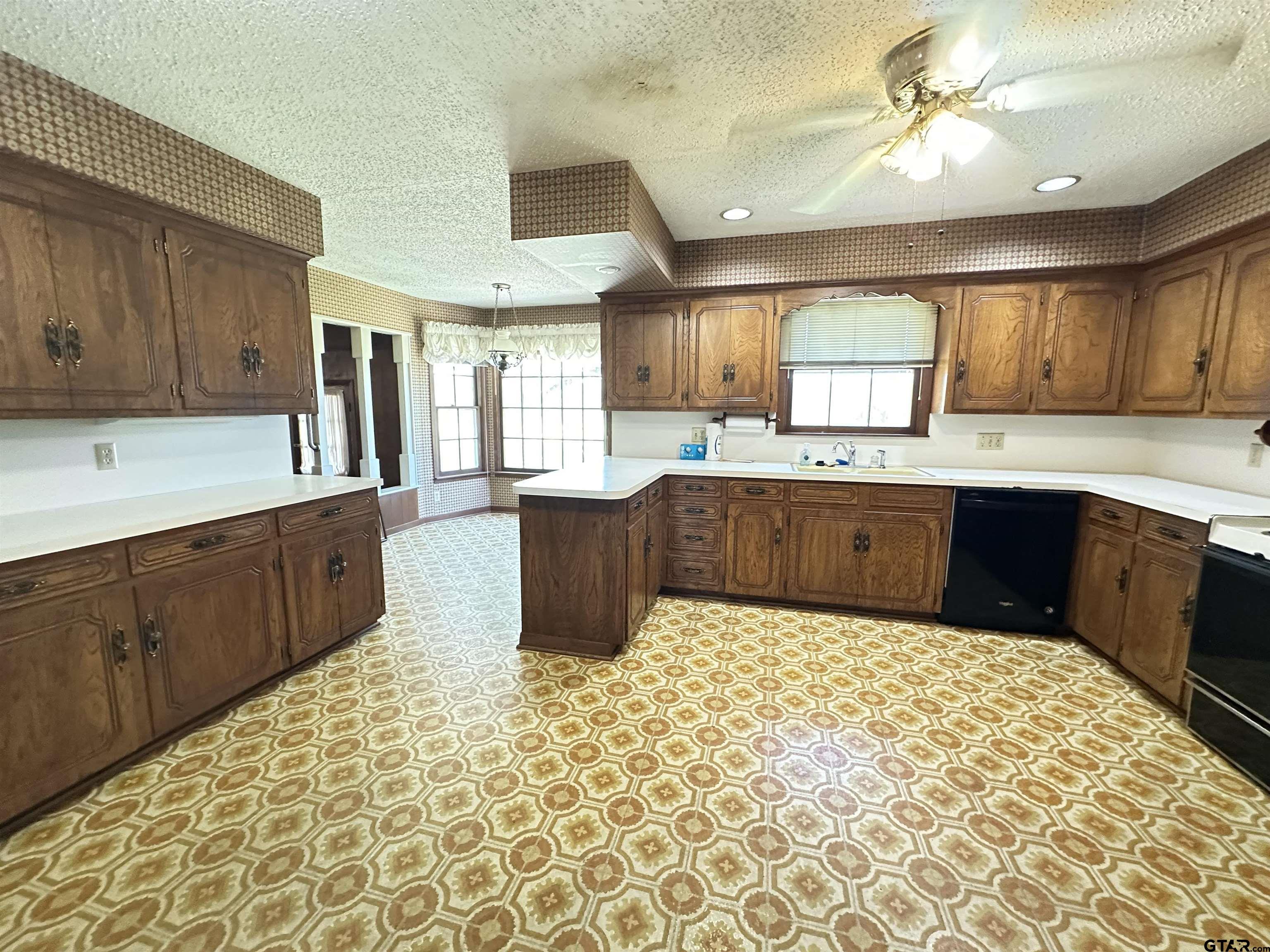 Image 2: Kitchen view