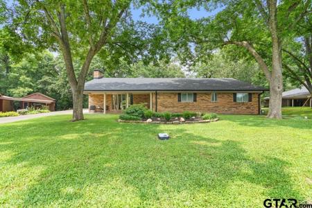 218 Fairlawn