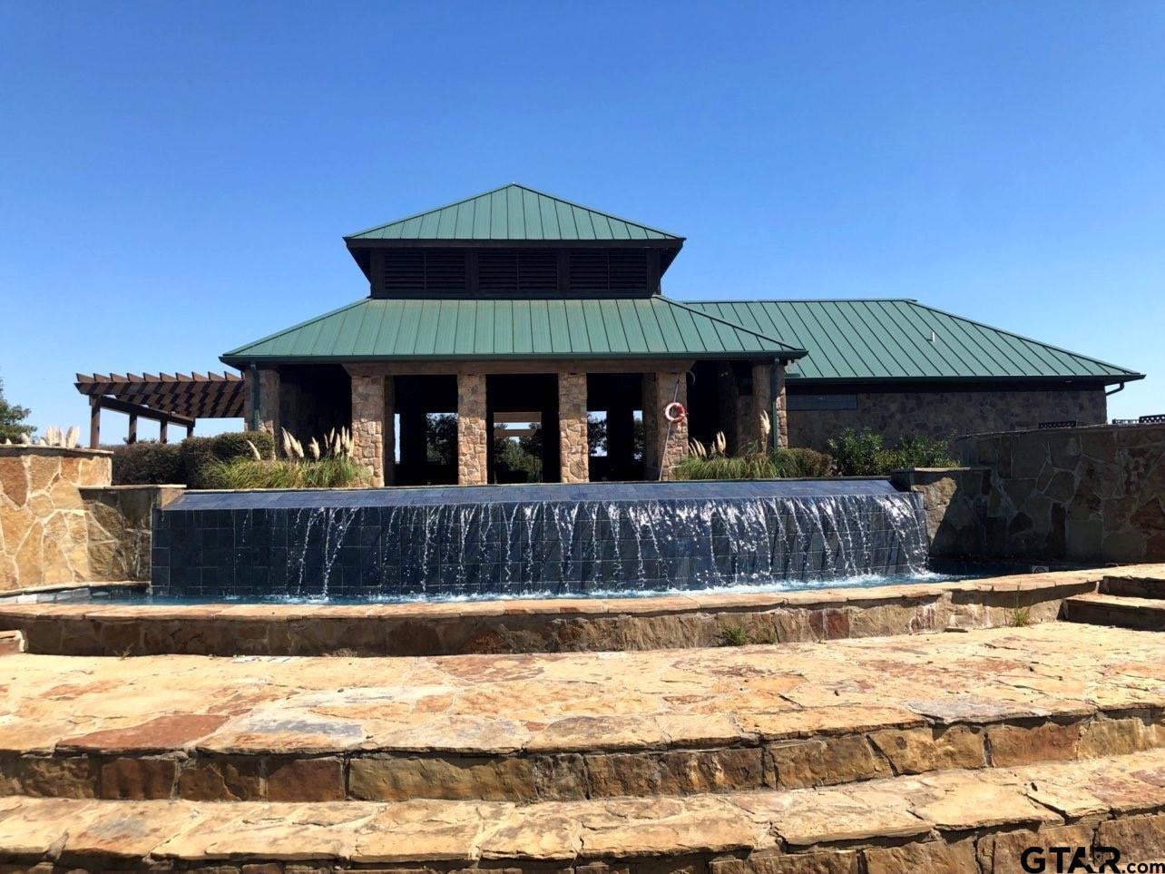 Image 2: Clubhouse Pool