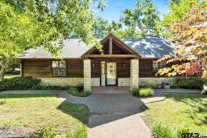 701 S King Lake Road
