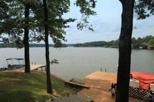 1116 Lakecross