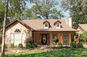 1687 Holly Trail East