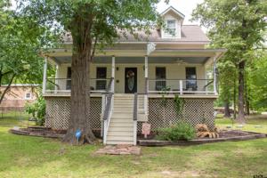 924 Callender Lake Drive
