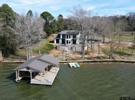 1615 Lakeshore