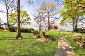 18064 Bluewaters Ln