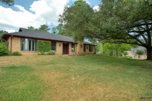 1420 Lakeshore