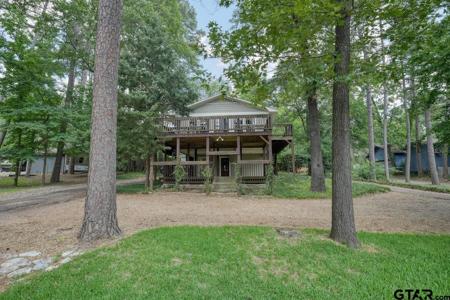 1409 Lakeshore Drive