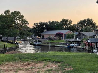 128 Hilltop Dr.